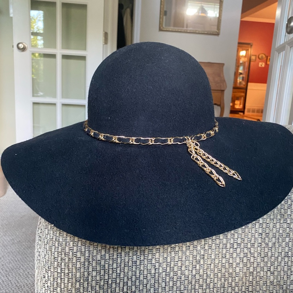 KOAN Collection floppy wool hat size 57, from Zara